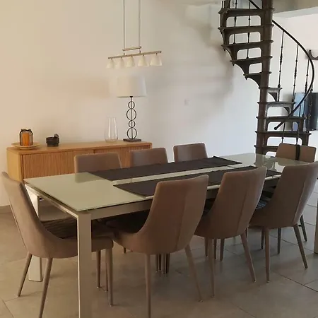 Hauteur De Piscine Et Vue וילה *